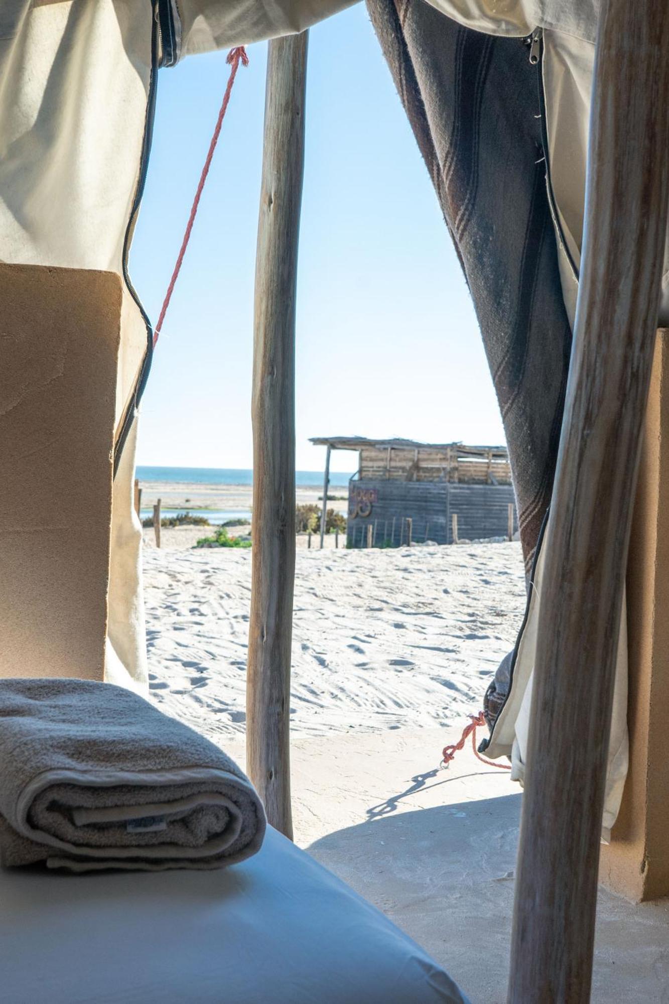 Ocean Vagabond Lassarga Hotel Дакла Екстериор снимка