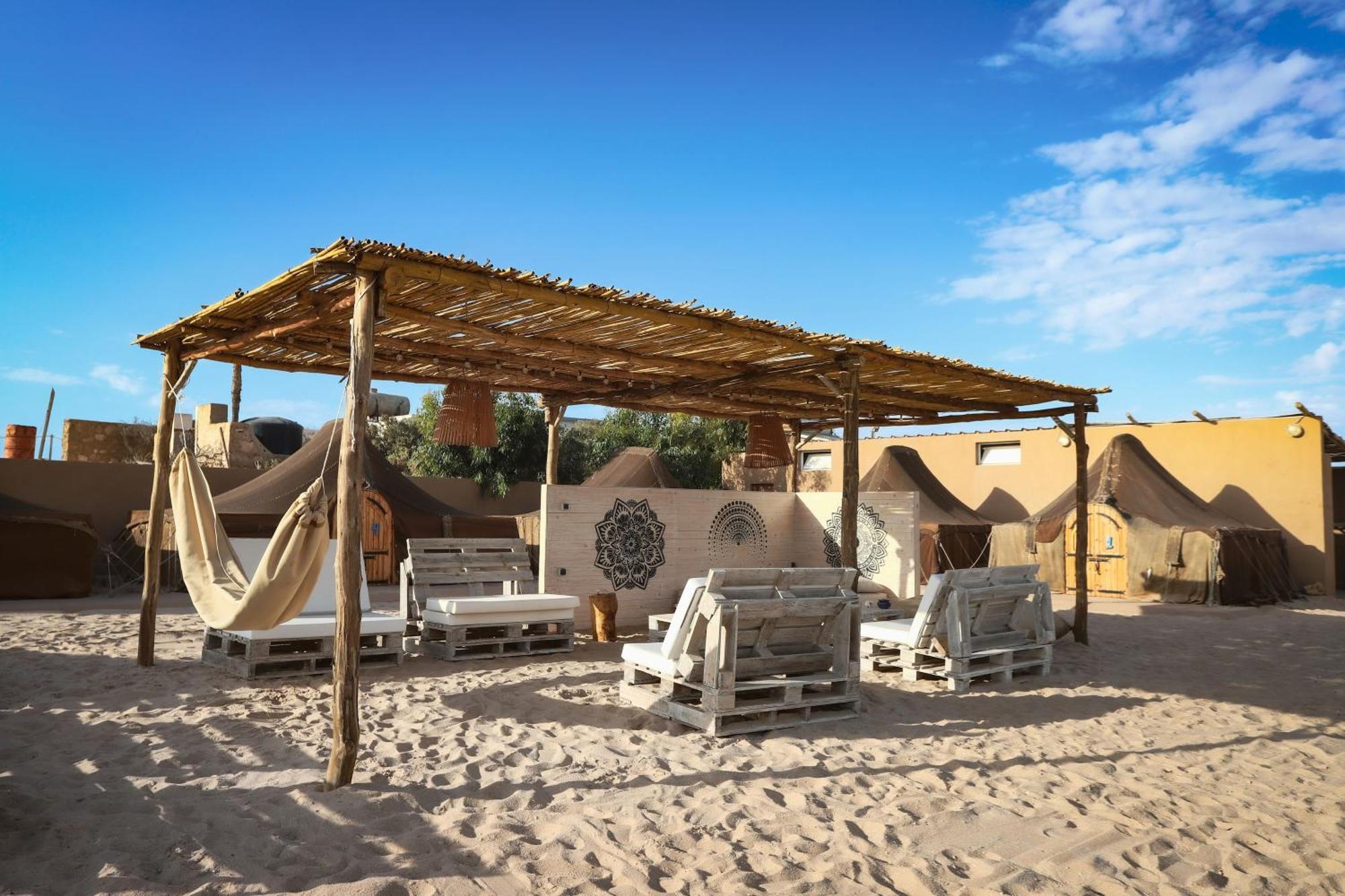 Ocean Vagabond Lassarga Hotel Дакла Екстериор снимка